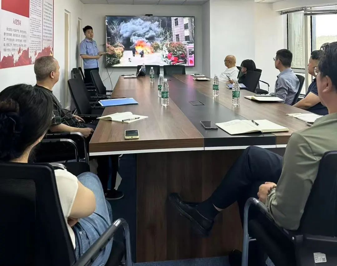 392b7d4ff9650f8225fc409818a95b9f