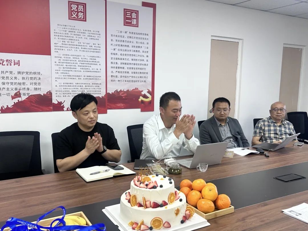 21cd5dd8b97c903d736a76f86ee0b421